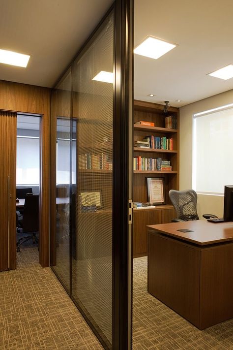 Lawyer Chamber Interior, Wooden Office Design, Small Lawyer Office Design, Small Law Office, Lawyer Office Interior, Lawyer Office Design, Office Lawyer, Office Cabin Design, Law Office Design