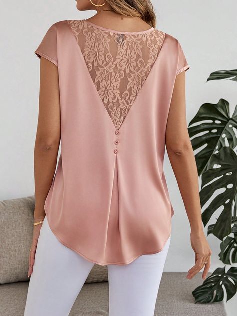 Elegante blusa da donna con inserti in pizzo di colore unito Rosa Casual  Maniche Corte Raso Blocchi di colore,Lettere,Colore unico Top Abbastanza Elasticizzato  Women Clothing, size features are:Bust: ,Length: ,Sleeve Length: Rose Bonbon, Lace Splicing, Plain Tops, Pink Blouse, Color Blocking, Solid Color, Satin, Lace, Clothes For Women