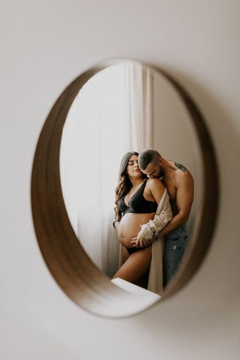 Bump Mirror Pics, Maternity Pictures With Mirror, Creative Maternity Pictures Couple, Maternity Mirror Photography, Inside Maternity Photos, Couple Photography Poses At Home Mirror, Intimate Maternity Shoot, Mirror Maternity Pictures, Maternity Pictures Home