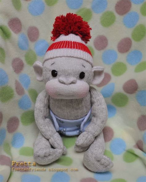 Sock Projects, Sock Monkey Pattern, Bad Monkey, Sock Monkey Baby, Newborn Socks, Making Dolls, Monkey Doll, Monkey Pattern, Sock Doll