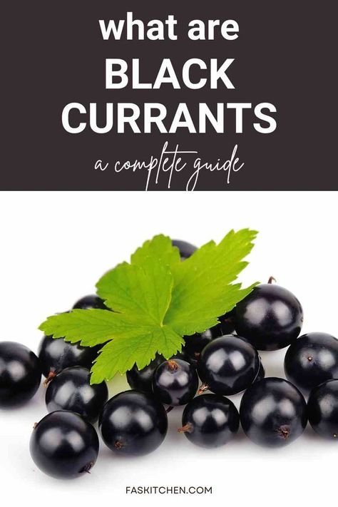 A bowl of fresh black currants on a rustic background. Black Currant, Black Currant Cocktails, Blackcurrant Drink, Blackcurrant Jelly, Black Currants, Nutrition Guide, Fruit Recipes, Nutrition Facts, Healthy Eating