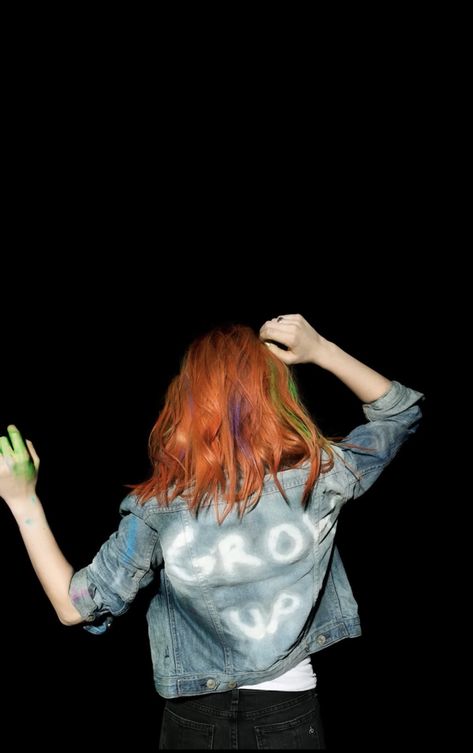 Paramore Self Titled Album Cover, Still Into You Paramore Aesthetic, Hayley Williams Wallpaper Aesthetic, Paramore Pfp, Paramore Lockscreen, Paramore Album Cover, Paramore Aesthetic Wallpaper, Paramore Wallpaper Iphone, Hayley Williams Aesthetic