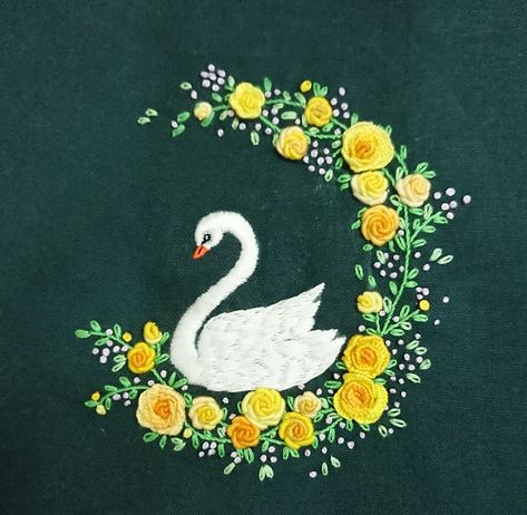 Water ballet Swan Embroidery Design Blouse, Swan Embroidery Design, Swan Embroidery, Saree Painting Designs, Embroidery Patterns Flowers, Embroidery Store, Blouse Works, Net Blouse, Fabric Painting On Clothes