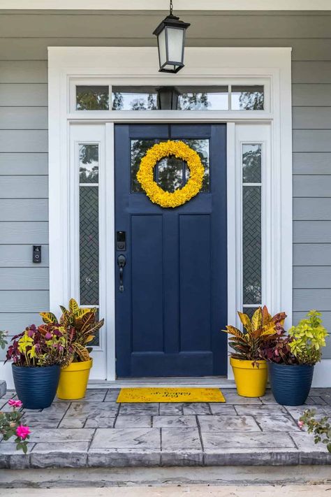 House Doors Colors, Best Front Door Colors, Exterior Door Colors, Gray House Exterior, Best Front Doors, Blue Front Door, Front Door Paint Colors, Gray House, Door Colors