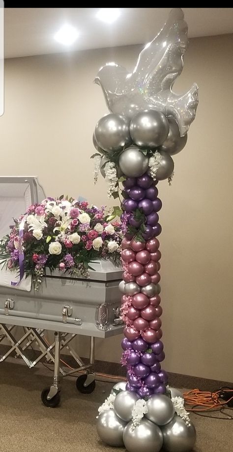 Balloon Memorial Release, Celebration Of Life Balloons, Celebration Of Life Balloon Garland, Memorial Balloons, Balloon Release Memorial Ideas, Balloon Columns Ideas, Memorial Service Decorations, Balloon Tower, First Communion Decorations