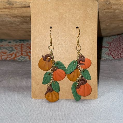 Handmade Polymer Clay, Pumpkin Leaf Earrings! Polymer Clay Acorn Earrings, Clay Acorn, Clay Pictures, Pumpkin Leaf, Clay Pumpkin, Acorn Earrings, Boo Basket, Pumpkin Leaves, Jewelry Cute