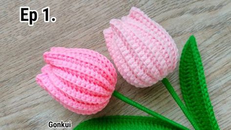 Tulip Flower Tutorial, Crochet Rose Tutorial, Crochet Rose Patterns, Diy Crochet Rose, Tulip Tutorial, Crochet Flowers Tutorial, Easy Crochet Rose, Projek Mengait, Flower Wire