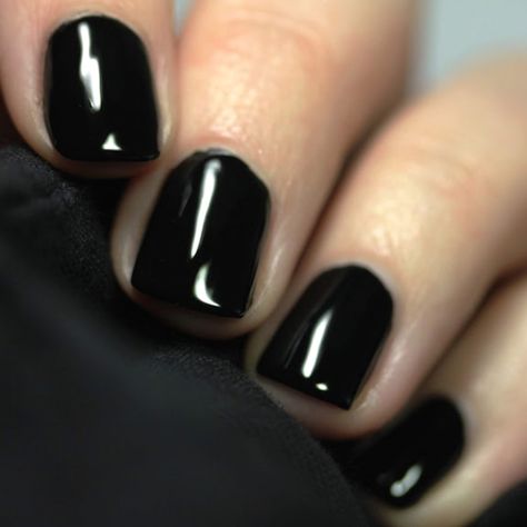 Matte Black Nail Polish, Cross Nail Art, Nail Polish Dry Faster, Nail Polish Style, Cross Nails, Nail Vinyls, Matte Black Nails, Nail Stencils, Nail Polish Organizer