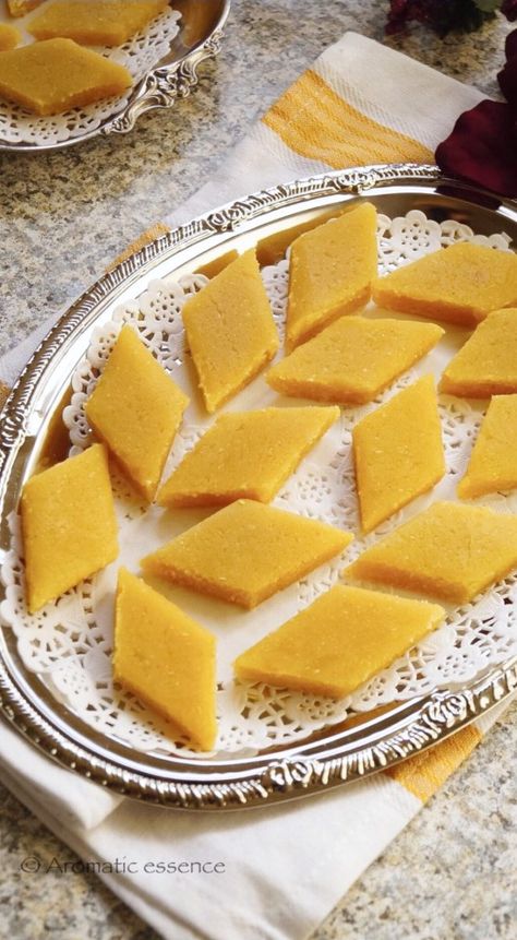 Goan Doce Recipe | Doce De Grão | Chana Dal Fudge - Aromatic Essence Christmas Sweets Recipes, Recipes For Christmas, Goan Recipes, Indian Sweet, Christmas Sweets, My Hobby, Indian Desserts, Grated Coconut, Indian Sweets