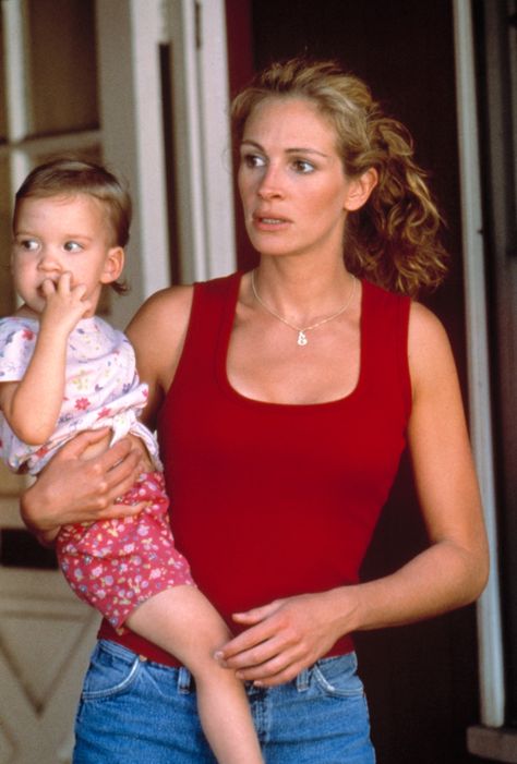 Single Moms in the Movies Julia Roberts Erin Brockovich, Famous Brothers, Erin Brockovich, Billy Elliot, Golden Globe Winners, Julia Roberts, Hollywood Celebrities, Best Actress, Best Actor