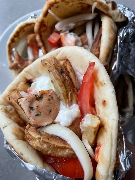 Question: "Why do tortillas get such a bad wrap?" Answer: "Because they are so corny." We're skipping the corn and going straight for the pitas with these Chicken Slouvaki Wraps! 🍗🍅 Chicken Slouvaki, Chicken Souvlaki Wrap, Souvlaki Wrap, Pita Wraps, Pita Wrap, Chicken Souvlaki, Naan Bread, Chicken Skewers, Delicious Chicken