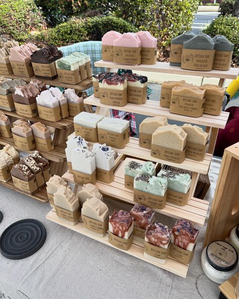 Mahany Park Farmers Market today 8:00-1:00 Soap Vendor Booth Ideas, Soap Selling Display, Soap Market Display, Soap Display Ideas, Soap Workshop, Labeling Ideas, Business Candle, Soap Display, Market Stands