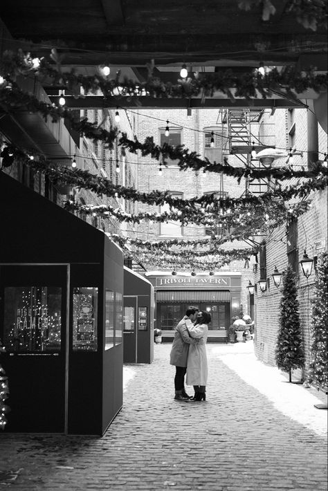 West Loop, Chicago engagement session by Mandelette Photography. #chicagobride #bridetobe #engaged #justengaged #engagementphotos #engagementsession Chicago Engagement Photo Locations, Chicago Engagement Pictures, West Loop Chicago, Chicago Engagement Photos, Artistic Wedding Photography, Chicago Engagement, Chicago Photos, Winter Engagement Photos, Winter Engagement