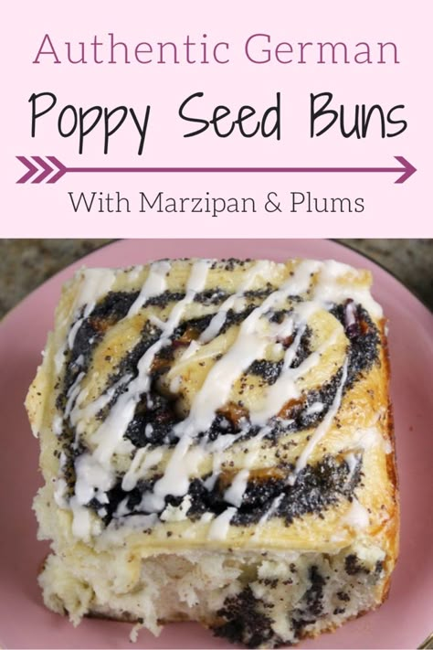 Poppyseed Roll Recipe, Poppyseed Filling, Poppy Seed Buns, German Cuisine Recipes, Breakfast Buns, Poppy Seed Filling, German Food Authentic, German Desserts, German Baking