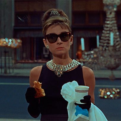 Audrey Hepburn Breakfast At Tiffanys, Aubrey Hepburn, George Peppard, Holly Golightly, Magic Dress, Audrey Hepburn Style, Hugh Grant, Breakfast At Tiffany's, Hepburn Style