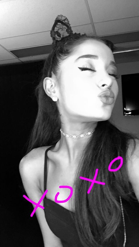 Ariana Grande Snapchat, Ariana Grande 2014, Ariana Grande News, Ariana Instagram, Ariana Grande Dangerous Woman, About Instagram, Instagram Icon, Tiny Elephant, Honeymoon Tour