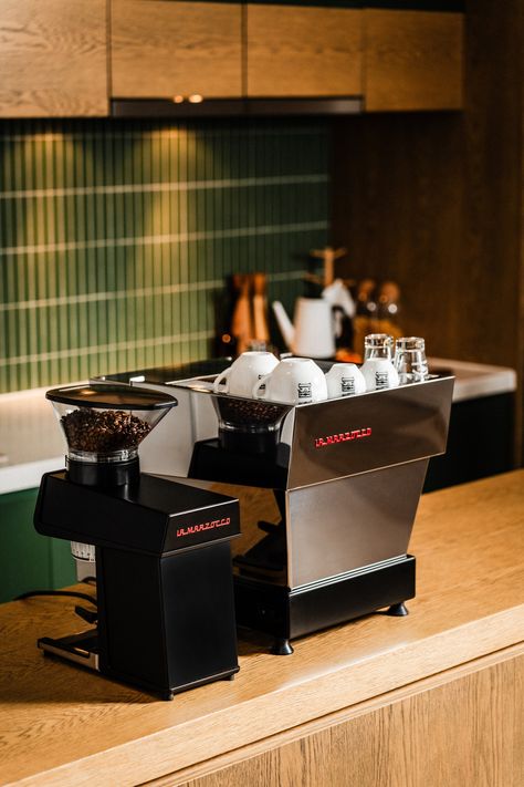 The @lamarzocco Linea Mini in Stainless + @lamarzocco Pico in Black. Available now at lamarzoccohome.com Lamarzocco Linea Mini, Expresso Cafe, La Marzocco Linea Mini, Frozen Ocean, Tiny Cafe, Coffee Setup, Coffee Machine Design, Coffee Infographic, Small Coffee Shop