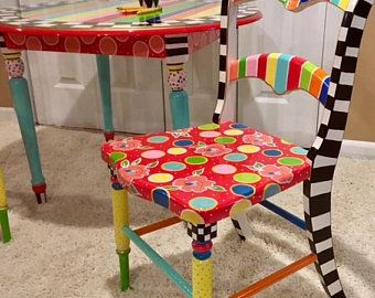 Painted Kids Furniture, Painted Kids Chairs, Hand Painted Chairs, Diy Kids Furniture, Whimsical Painted Furniture, Painting Kids, Party Chairs, Whimsical Furniture, Painted Chair