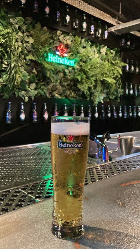 #heineken #experience #amsterdam #beer #netherlands #golden #draft #drink #alcohol #drink Heineken Beer Aesthetic, Heineken Experience Amsterdam, Amsterdam Trip, Heineken Experience, Heineken Beer, Drink Alcohol, Amsterdam Travel, Road Trip Fun, Netherlands