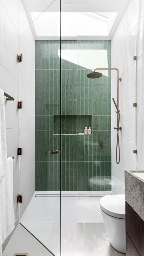 Modern Bathroom Design Latest Trends, Green Subway Tile, Green Tile Bathroom, Subway Tiles Bathroom, Casa Country, Bad Inspiration, Bathroom Redesign, Remodel Bathroom, 아파트 인테리어