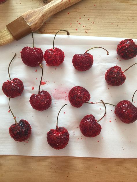 Edible glitter cherries. Brush with corn syrup roll in Wilton red disco dust Glitter Cherries Cake, Disco Food, Red Food Party, Glitter Cherries, Dolly Party, 17th Birthday Party Ideas, Theme Snack, Cherry Cake, Twilight Movie