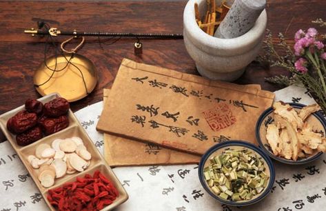 Herbal first aid kit. Herbal Remedies Recipes, Chinese Herbal Medicine, Chinese Herbs, Herbal Products, Traditional Chinese Medicine, Eye Health, Chinese Medicine, Health Conditions, Natural Medicine