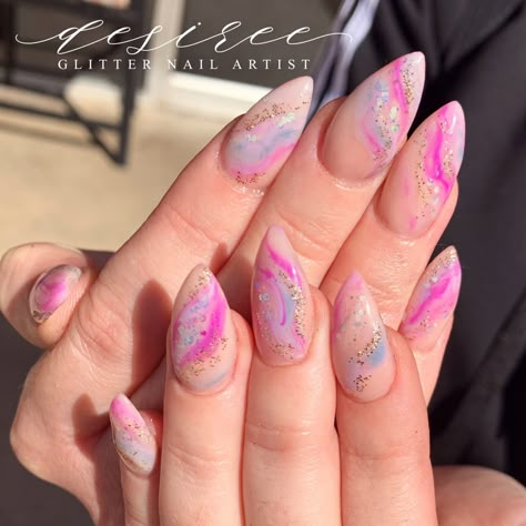 Holi Nails Design, Sunset Marble Nails, Holi Nails Art, Glitter Marble Nails, Almond Glitter Nails, Colorful Marble Nails, Holi Nails, Birthday Nails Almond, Nails Watercolor