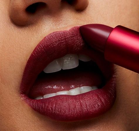 image Mac Viva Glam Ii, Viva Glam Ii, Viva Glam Mac Lipstick, Dark Lipstick Shades, Glam Lipstick, Hair Aesthetics, Mac Viva Glam, Este Lauder, Plum Lipstick