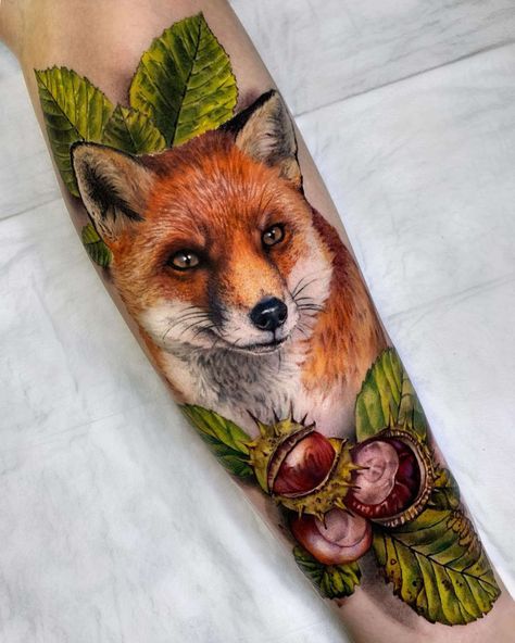 Fox & horse chestnuts by Loktionova. Wind Rose Tattoo, Red Fox Tattoos, Color Tattoo Ideas, Fox Tattoo Design, Best Tattoo Ideas For Men, Japan Tattoo Design, Tattoo Instagram, Tattoo Machines, Heart Tattoo Designs