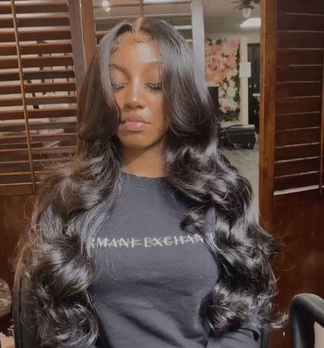 Frontal Wig Hairstyles, Dyed Natural Hair, Protective Hairstyles Braids, Pretty Hair Color, Dope Hairstyles, Hair Laid, Body Wave Hair, Middle Part, Baddie Hairstyles