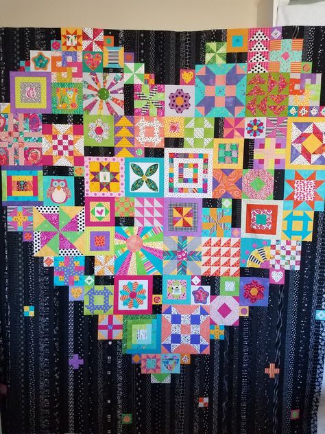 New version of the Boho Heart quilt pattern by Jen Kingwell and Andrea Bair Boho Heart Quilt Pattern, Jen Kingwell Quilts Pattern, Boho Quilt Pattern, Jen Kingwell Quilts, Exploding Heart Quilt Pattern, Boho Heart Quilt, Jen Kingwell Delilah Quilt, Scrappy Heart Quilt, Boho Quilts