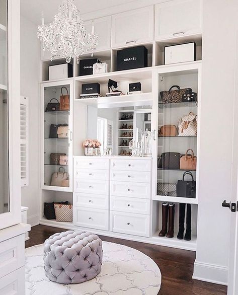 closet inspo Closet Vanity, Dream Closet Design, Walk In Closet Design, Closet Renovation, California Closets, Closet Decor, Dream Closets, Room Closet, Closet Inspiration