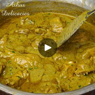 Hariyali Murg | Green Chicken Gravy | Hariyali Murg | Green Chicken Gravy | By Ashus DelicaciesFacebook Hyderabadi Paneer, Green Chicken Recipe, Paneer Gravy, Mutton Korma, Mutton Gravy, Chicken Korma Recipe, Chicken Gravy Recipe, Paneer Masala, Korma Recipe