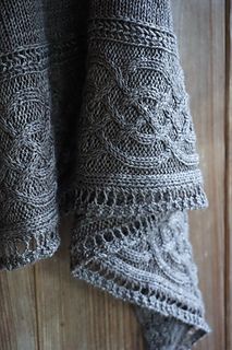 Kerchief Pattern, Celtic Myth, Hantverk Diy, شال كروشيه, Knitted Shawl, Finger Knitting, Shawl Knitting Patterns, Shawl Patterns, Garter Stitch