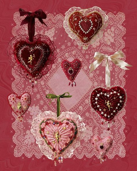 millie_amber Diy Heart Crafts, Valentine’s Day Craft, Valentines Day Arts And Crafts, Millie Amber, Valentines Crafts For Adults, Valentine Diy Crafts, Galentines Aesthetic, Felted Crafts, February Crafts