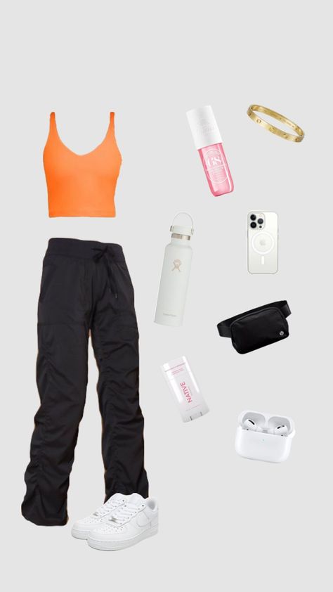 dance fit Dance Coach Outfit, Choreographer Outfit, Dance Class Outfit Casual, Cute Dance Outfits For Practice, Dance Outfits Ideas, Dancer Style Outfits, Dance Pants Outfits, Outfits For Dance Practice, Dance Outfits Practice Casual