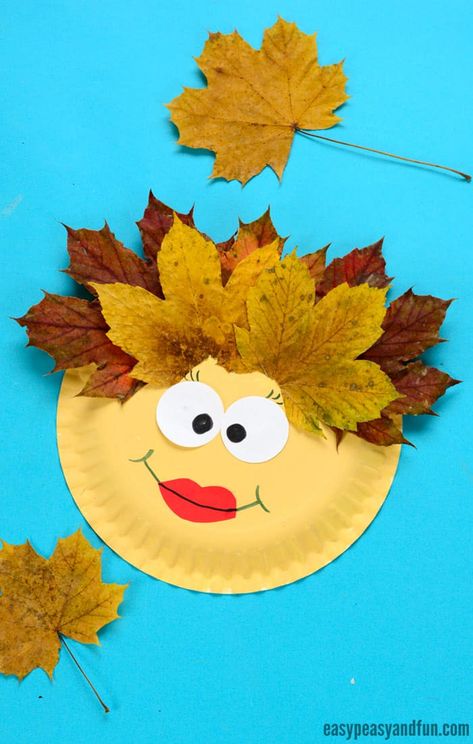 Paper Plate Craft, Autumn Leaves Craft, Paper Plate Crafts For Kids, Fall Arts And Crafts, Leaf Crafts, Paper Plate Crafts, Kindergarten Crafts, Daycare Crafts, Plate Crafts