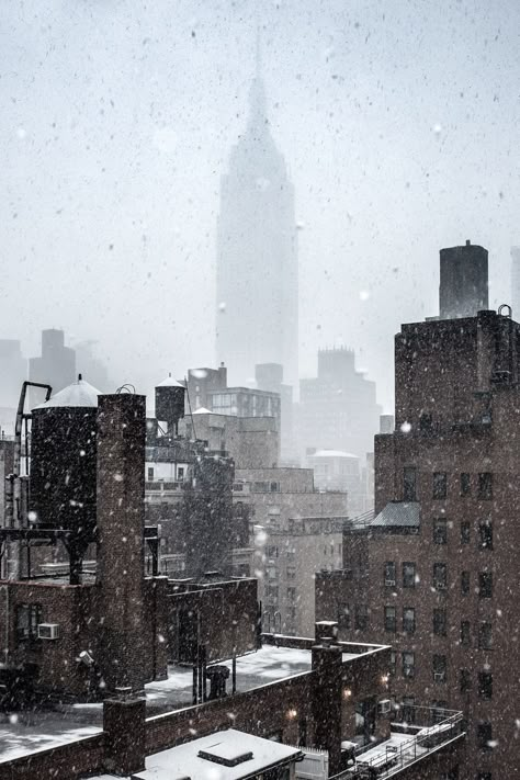 New York Snow, Winter In Nyc, Winter In The City, Winter New York, Winter In New York, New York Or Nowhere, New York Winter, Wallpaper Winter, Nyc Aesthetic