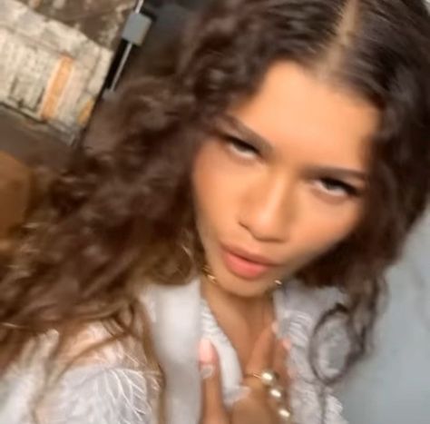 Zendaya Pfp, Pfp Twitter, Estilo Zendaya, Tiktok Icon, Zendaya Maree Stoermer Coleman, Zendaya Style, Ig Account, Twitter Icon, Zendaya Coleman