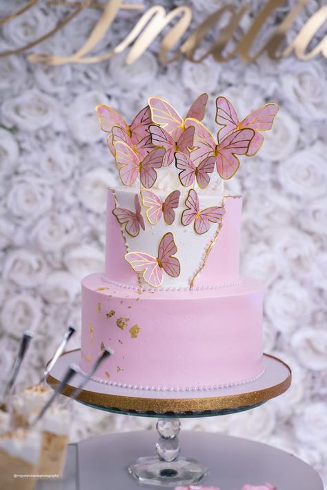 Butterfly Theme Cake, Butterfly Themed Birthday Party, Butterfly Baby Shower Theme, Girl Shower Themes, Butterfly Birthday Cakes, Butterfly Birthday Party, 16 Birthday Cake, 18th Birthday Cake