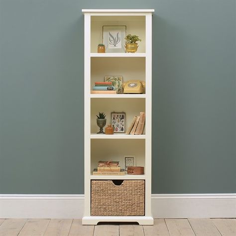 Offering ample shelf space for your book collection without taking up too much floor space, this handsome bookcase will fit neatly into narrower spaces around your home. Sturdily made, with four shelves for books or your favourite ornaments, and wicker basket for stuff you don’t want on show, it’s been painted a warm ivory colour that will blend with both traditional and modern decors. Kitchen Bookcase, Cotswold Company, Painting Bookcase, Slim Bookcase, Fitted Cabinets, Large Bookcase, House Vibes, Farmhouse Paint, Flat Ideas