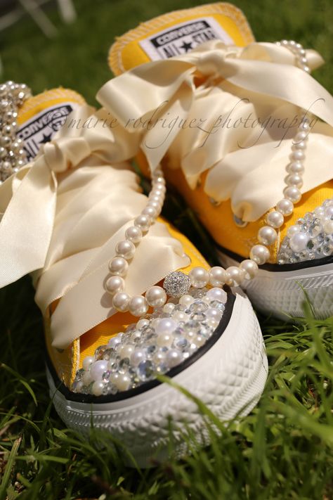 wedding Chucks bedazzled Converse tennis shoes sneakers pearls necklace green grass Charleston, SC marie rodriguez photography dafotochica www.marierodriguezphotography.com Wedding Tennis Shoes, Bedazzled Converse, Trendy Wedding Shoes, Wedding Shoes Sneakers, Rhinestone Sneakers, Converse Style Women, Converse Tennis Shoes, Bedazzled Shoes, Converse Hi