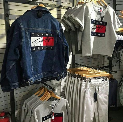 Pinterest: @ohitspeyton Instagram: peymarie_ Tommy Hilfiger Outfits, Hilfiger Outfits, Tomy Hilfiger, Tommy Hilfiger Shirt, Shirt Aesthetic, Tommy Hilfiger Jackets, Tommy Hilfiger Outfit, Outfit For Women, Streetwear Women