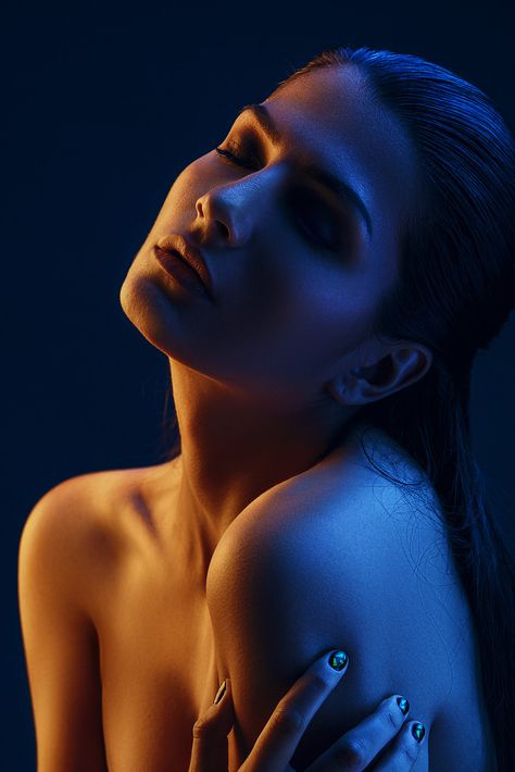 Dawning on Behance Colour Gel Photography, Neon Photoshoot, Low Key Portraits, Neon Photography, Studio Photoshoot Ideas, Studio Portrait Photography, Studio Photography Poses, Art Photography Portrait, Portrait Lighting