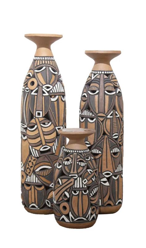 Modern African Decor, African Pottery, Mural Art Design, Afrique Art, Pot Painting, African Home, African Home Decor, African Artists, Modern Pottery