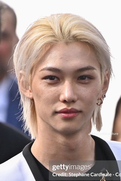 Lee Felix Haircut, Felix Short Hair, Felix Bare Face, Felix Without Makeup, Felix No Makeup, Felix Side Eye, Felix Side Profile, Felix Selfie, Felix Makeup