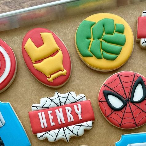 Super Hero Cookies, Iron Man Cookies, Marvel Cookies Decorated, Superhero Cookies Decorated, Avengers Cookies, Spiderman Cookies, Superhero Cookies, Superhero Birthday Party, Superhero Party