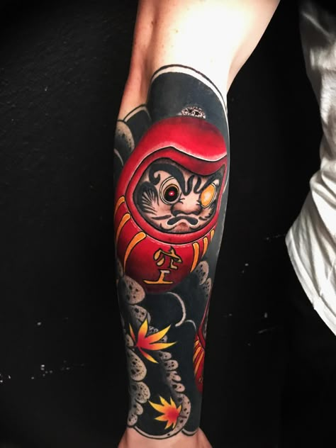 Daruma Doll Tattoo Design Leg, Daruma Doll Tattoo Design Colored, Japanese Daruma Tattoo Design, Daruma Doll Tattoo Design, Japanese Forearm Tattoo, Daruma Tattoo, Geometric Tattoo Hand, Daruma Doll Tattoo, Koi Tattoo Sleeve