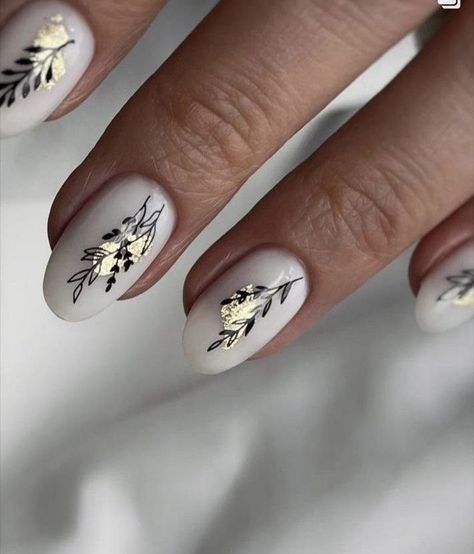 Stamped Nails Ideas, Maniology Stamping Ideas, Stamping Nail Art Ideas, Wedding Nails Art, Nail Stamping Ideas, Stamp Nails, Stamp Nail Art, Best Wedding Nails, Nail Stamping Designs