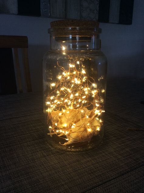 LED lights in a glass jar for the dinner table! Glass Jar Lamp, Fairy Lights In Glass Jars, Jars With Lights Inside, Glass Jar Lamps, Jar Decor, Sensory Room, Light Dinner, Jar Lights, Jar Lamp